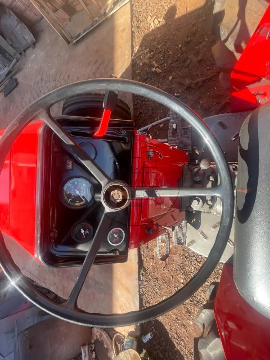 LOTE 009 - MASSEY FERGUSON 275