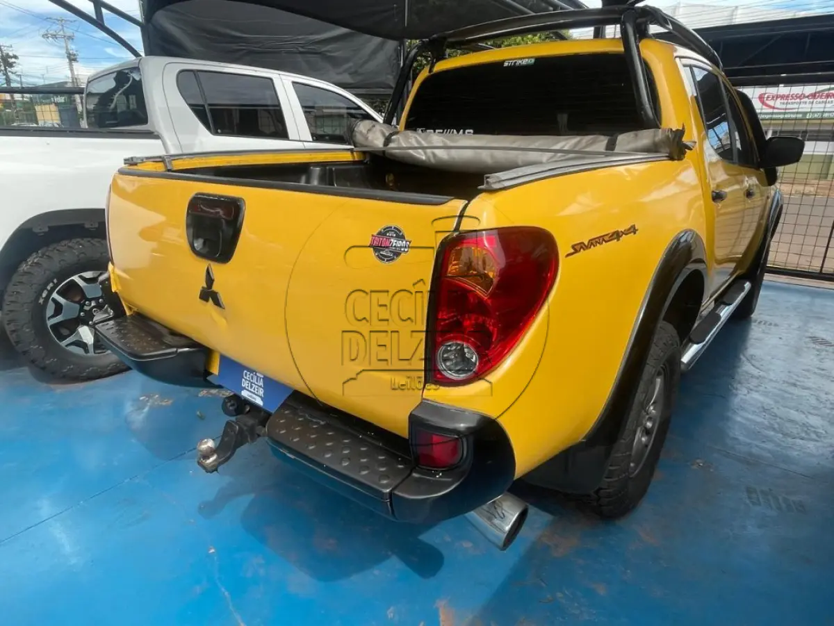 LOTE 009 - MITSUBISHI L200 TRITON SAVANA 3.2 CD TBI