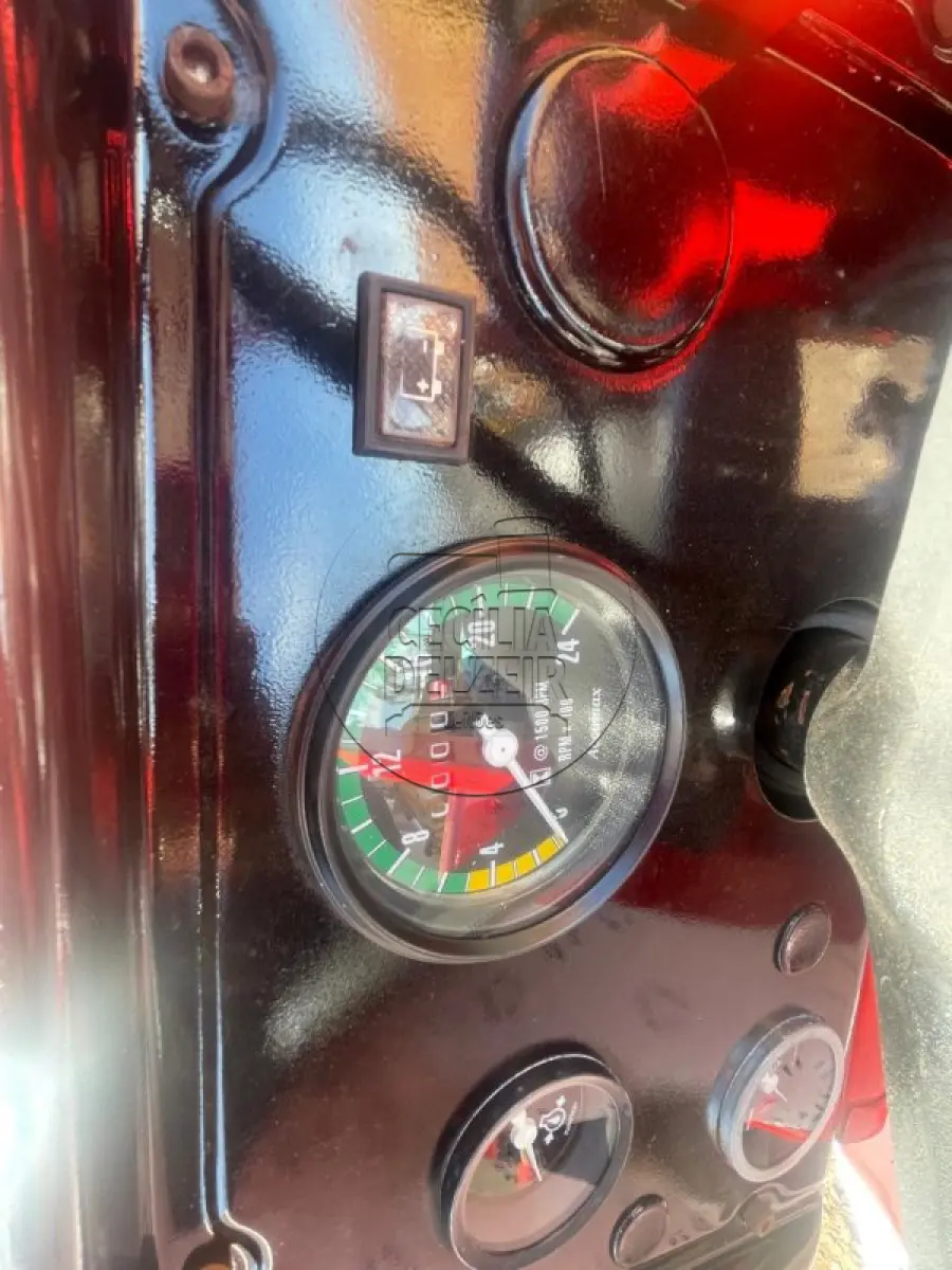 LOTE 009 - MASSEY FERGUSON 275