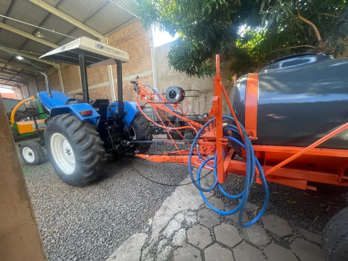 LOTE 007 - PULVERIZADOR JACTO CORAL PEC