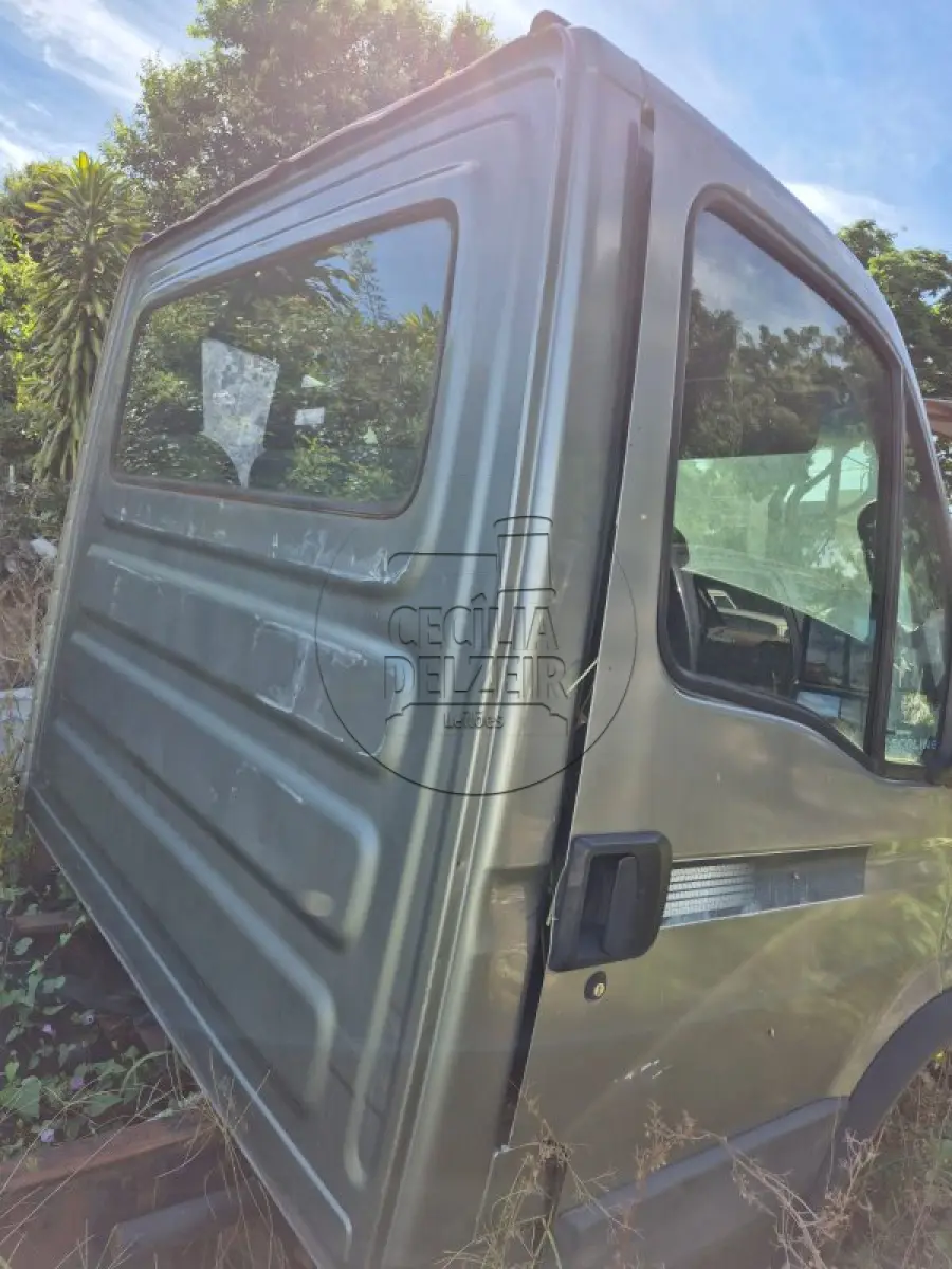 LOTE 020 - IVECO DAYLI 70C17 - SUCATA
