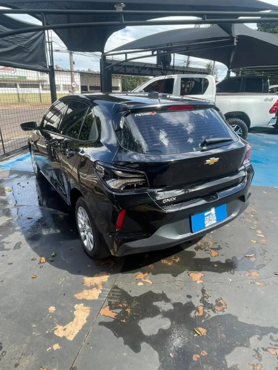LOTE 003 - CHEV/ONIX 10MT LT3
