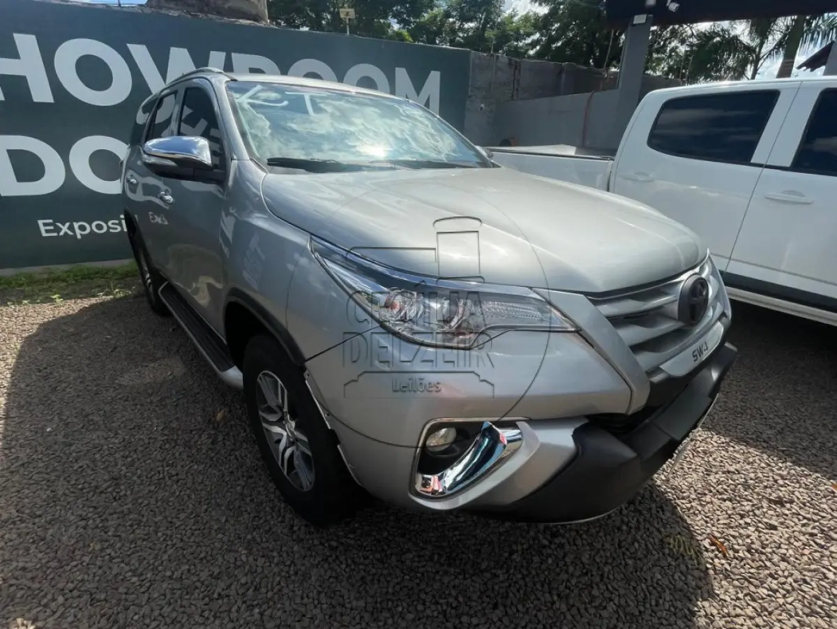 LOTE 007 - I/TOYOTA HILUX SWSRVA2HF