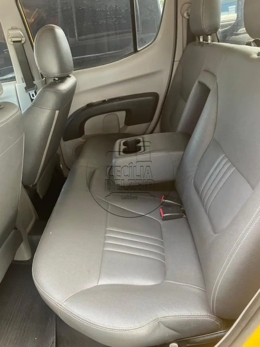 LOTE 009 - MITSUBISHI L200 TRITON SAVANA 3.2 CD TBI