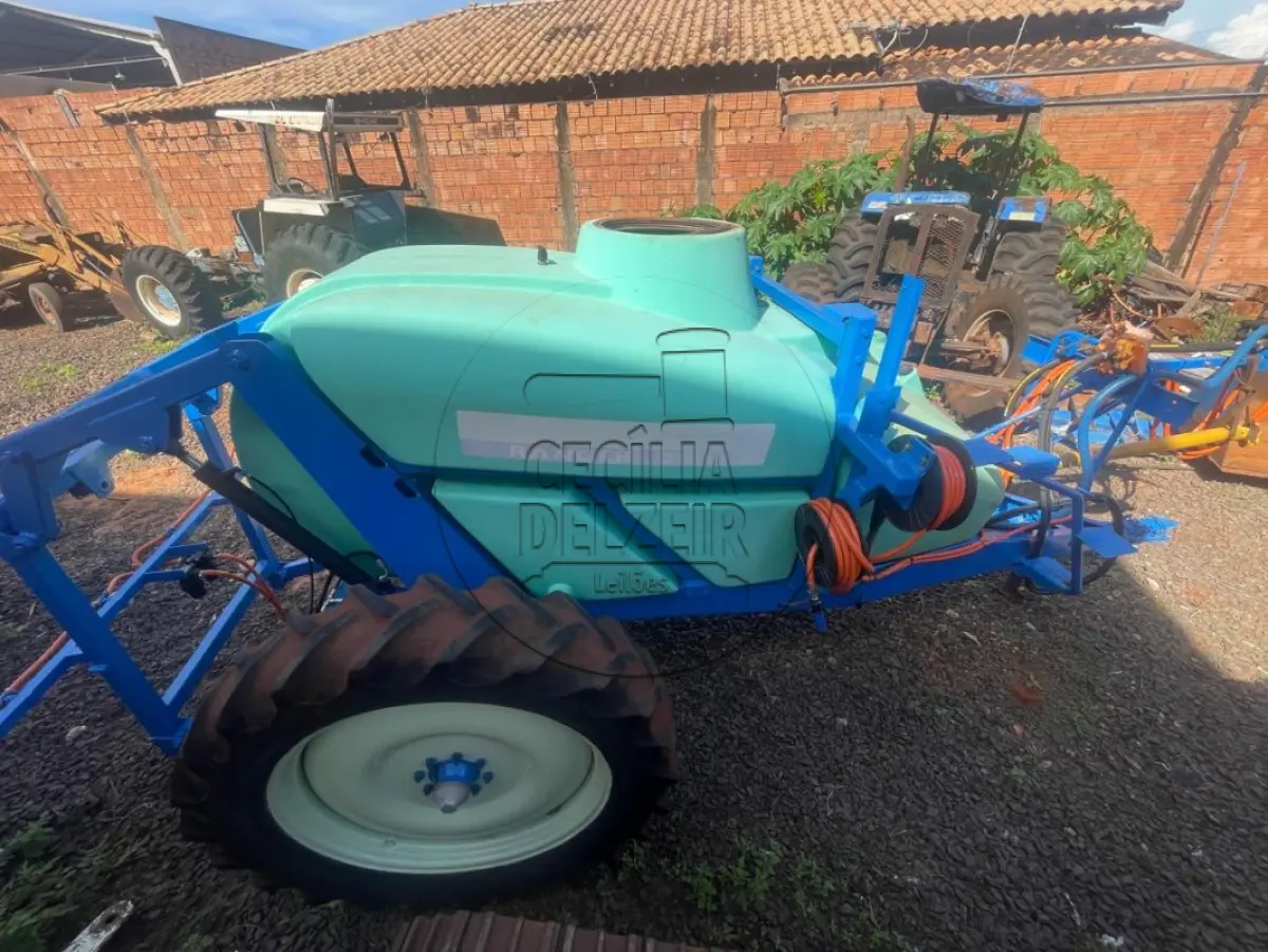 LOTE 012 - PULVERIZADOR MONTANA