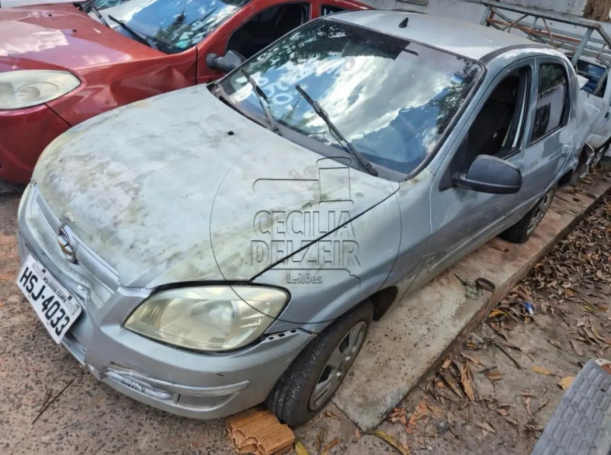 LOTE 011 - GM/ PRISMA MAXX