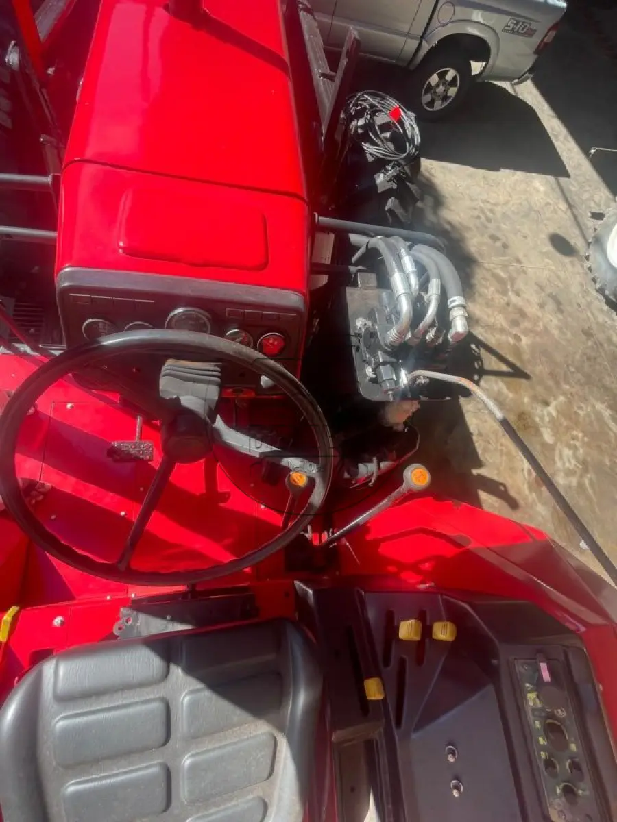 LOTE 006 - MASSEY FERGUSON 650