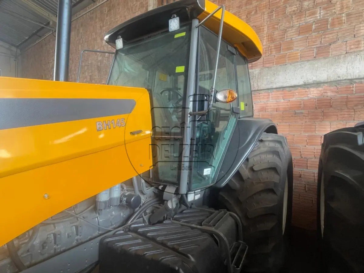 LOTE 004 - VALTRA BH 145