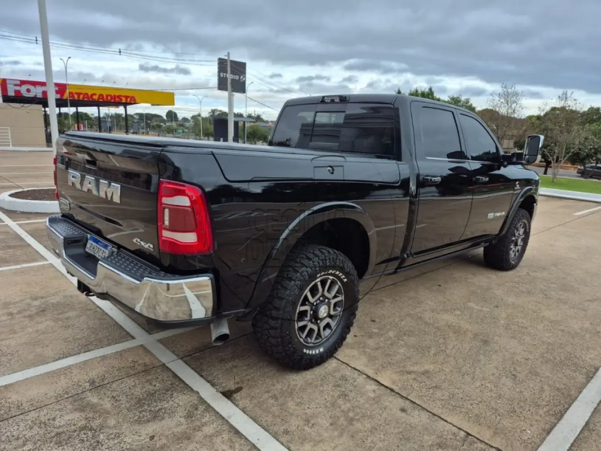 LOTE 001 - I/RAM 3500 LONGHORN 6.7D