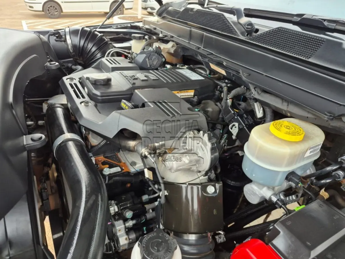 LOTE 001 - I/RAM 3500 LONGHORN 6.7D