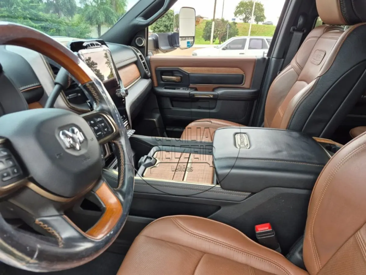 LOTE 001 - I/RAM 3500 LONGHORN 6.7D
