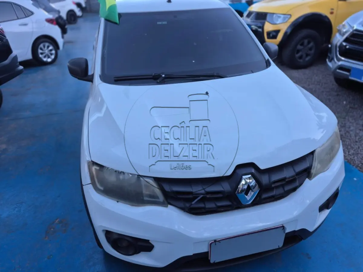 LOTE 012 - KWID ZEN 10 MT.