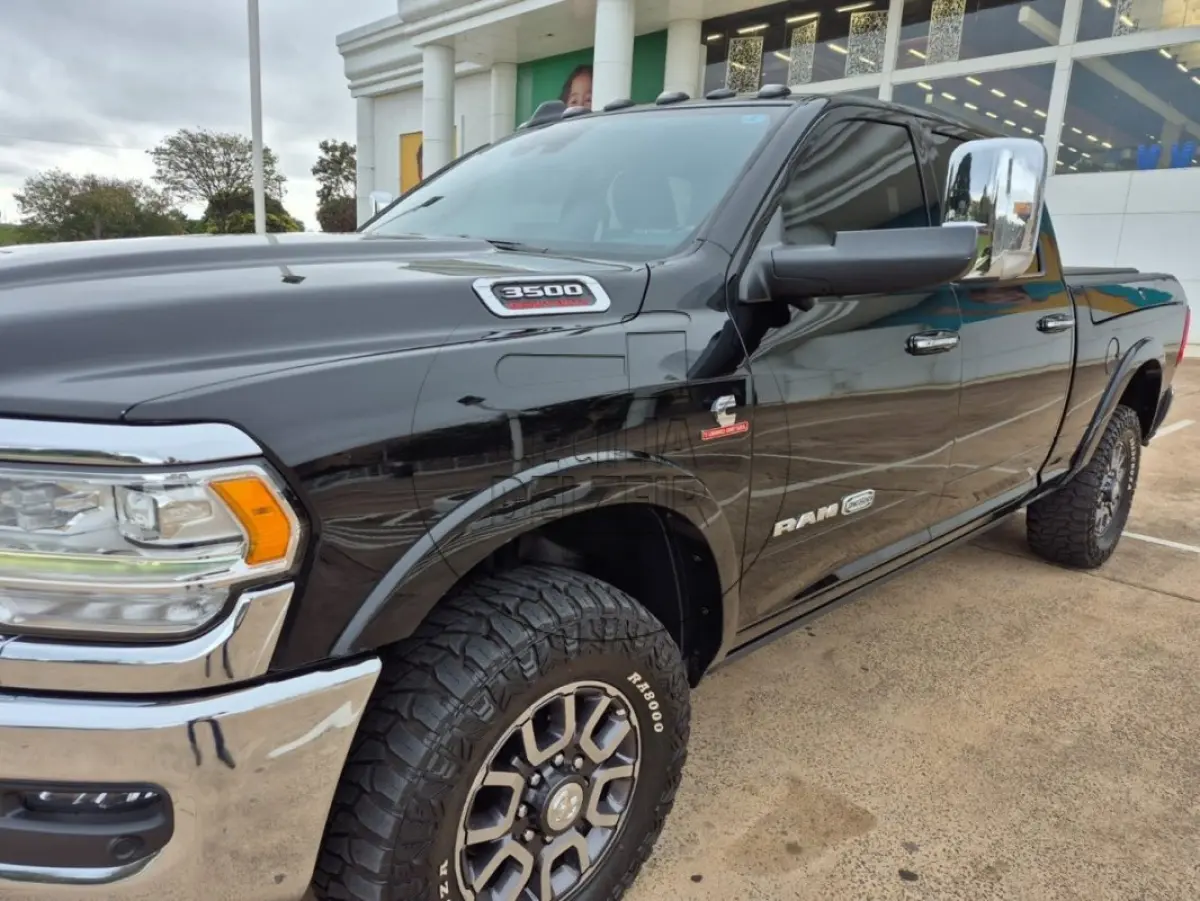 LOTE 001 - I/RAM 3500 LONGHORN 6.7D