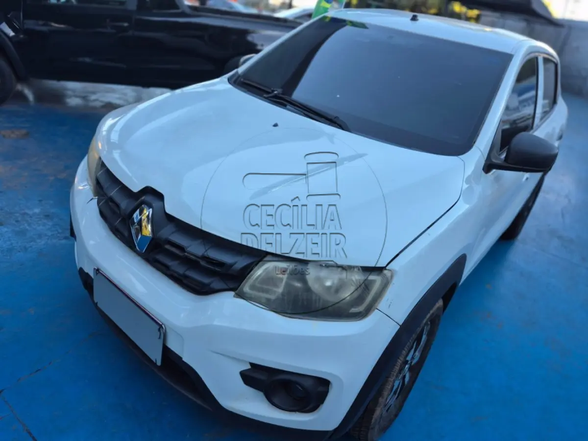LOTE 012 - KWID ZEN 10 MT.